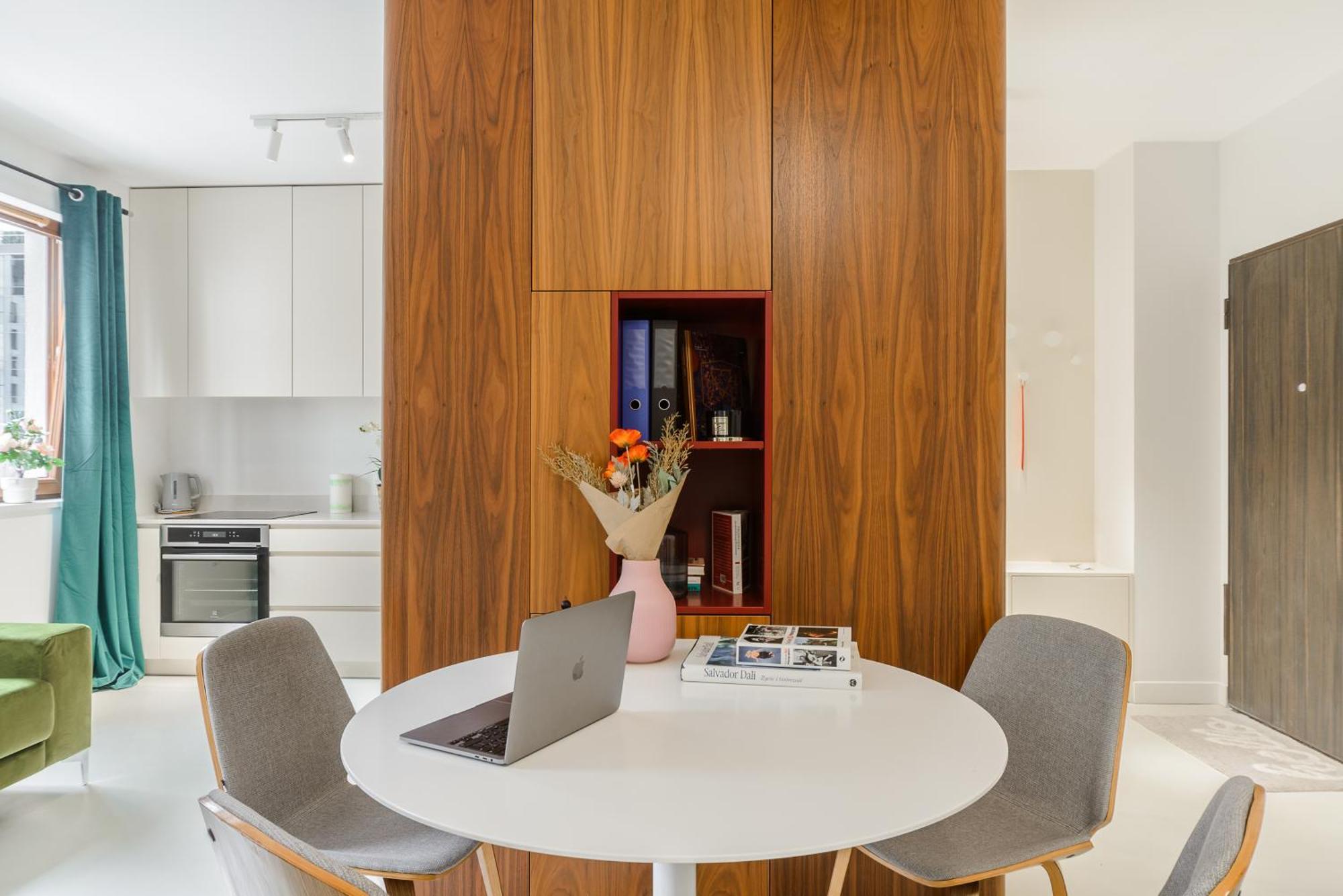Lumina Apartment With Parking Near Muzeum Powstania Warsaw Exterior photo